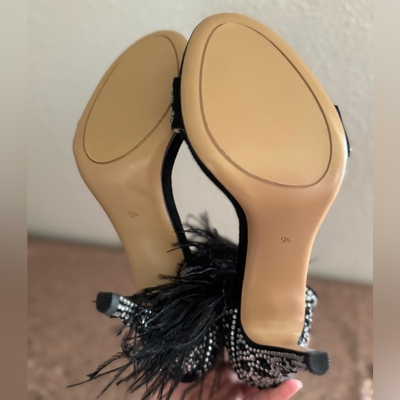 NEW 🤍 Feathered Black Stilettos, Rhinestone Accents 🖤 (Size 9.5) - Picture 5 of 10